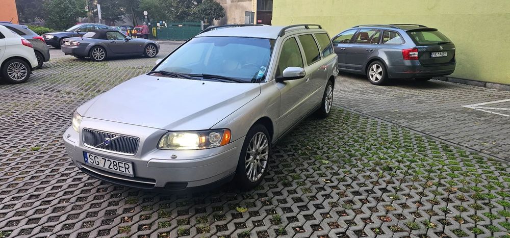 Volvo V70 VOLVO V70 2.4 Benzyna