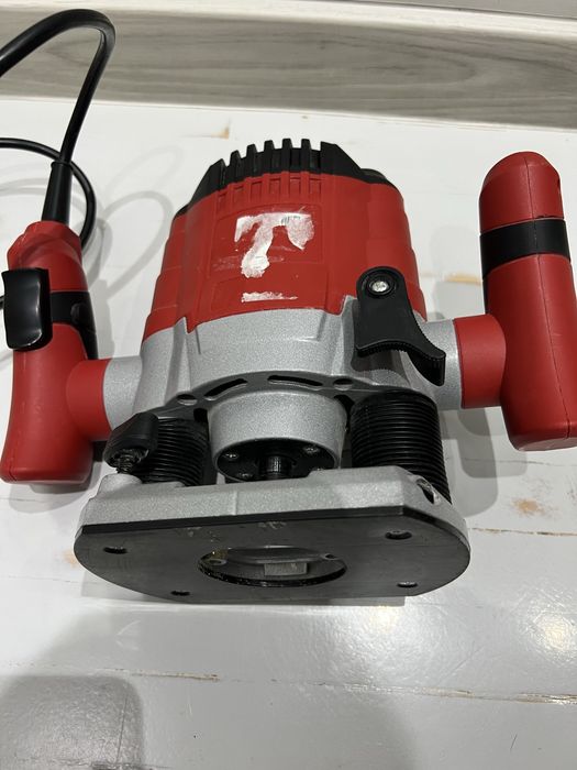 Фрезер  Einhell з Німеччини