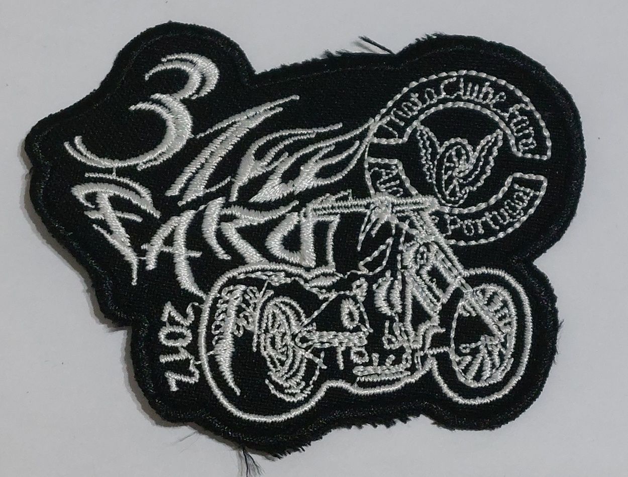 Crachás e emblemas bordados  . Moto Clube de Faro