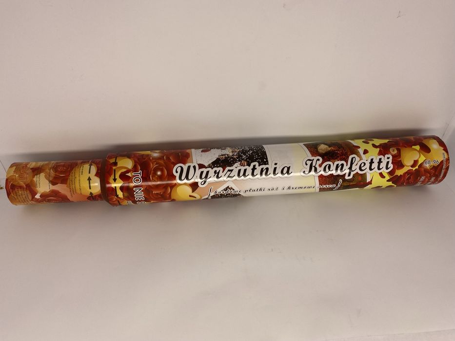 Konfetti bordowe płatki róż i kremowe serca