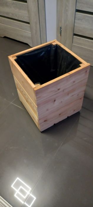 Donica, doniczka drewniana na taras, balkon, do ogrodu