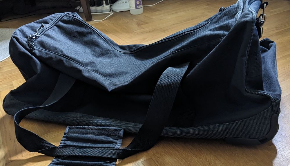 Torba na kółkach Decathlon ok. 100L w idealnym stanie