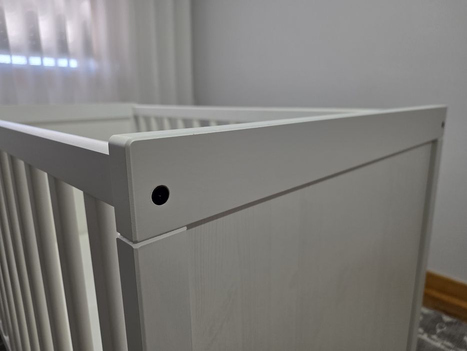 Berço Sundvik com colchão Jattetrott Ikea em Excelente estado
