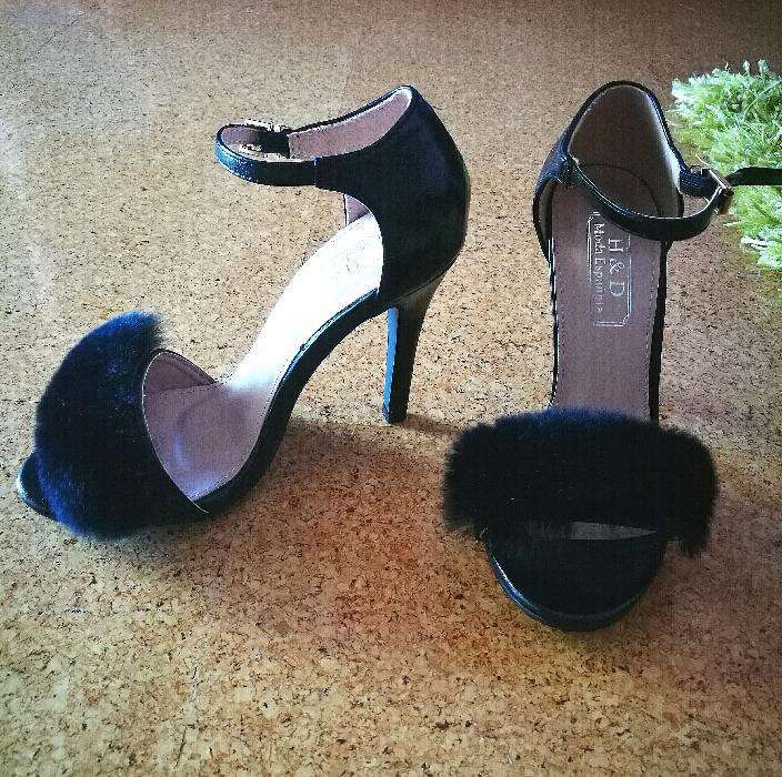 Sapatos pretos