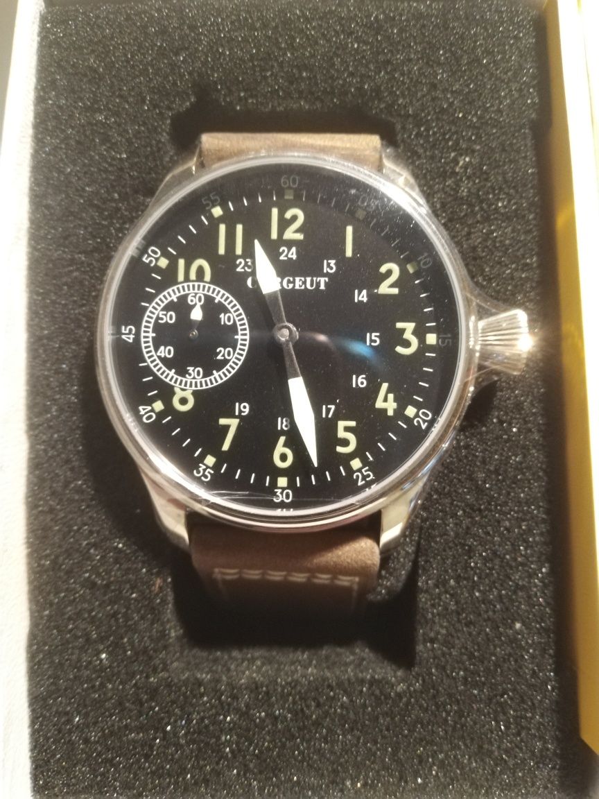 Duży zegarek Coregut 44 mm jak pasówka Mołnia