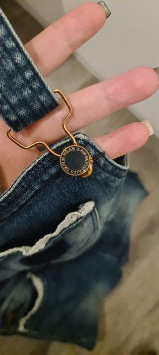 Ogrodniczki spodnie na szelkach z miękkiego jeansu z koronką KappAhl