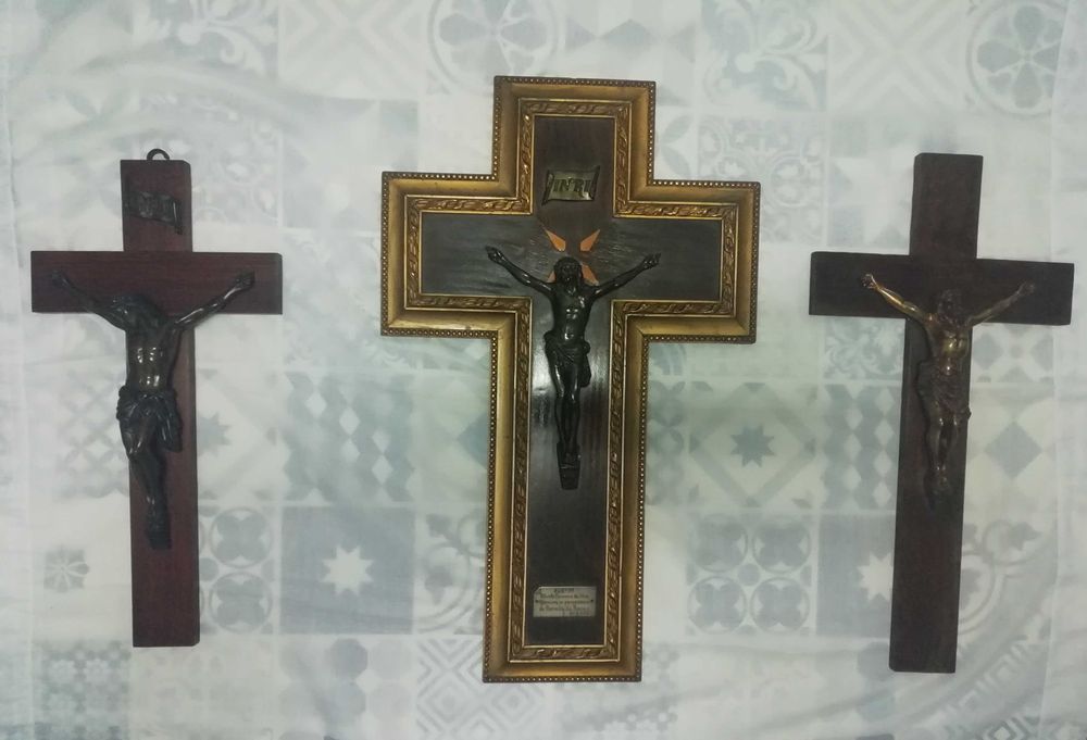 Crucifixos bronze | Estanho