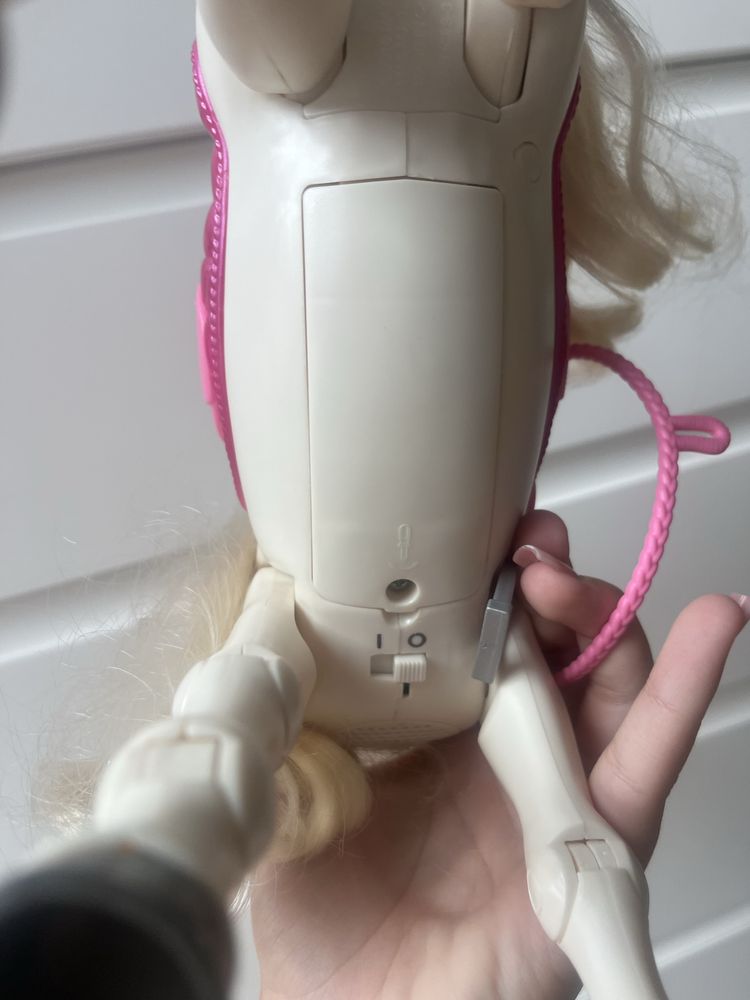 Barbie i interaktywny koń Mattel