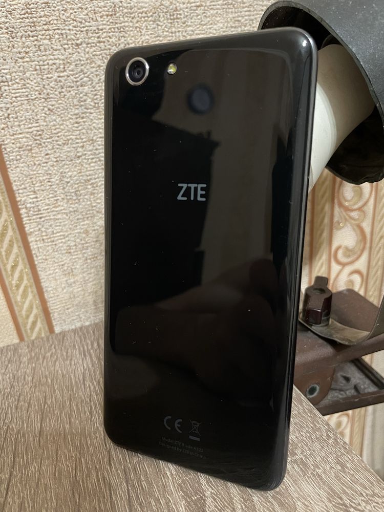 Смартфон ZTE BLADE A522 Black в гарному стані