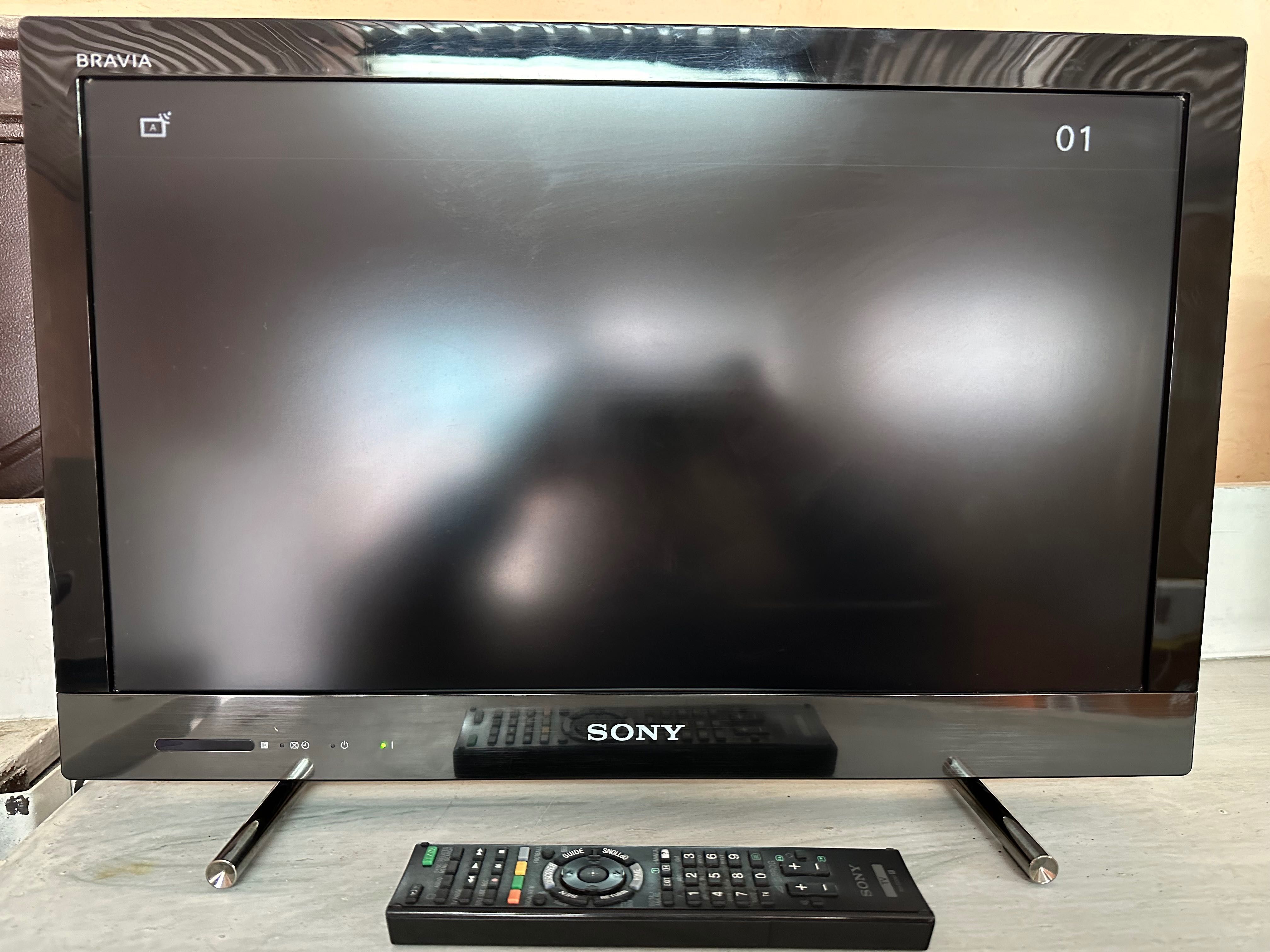 Телевізор Sony KDL-22EX325 екран 22 дюйми LED Гарне зображення!