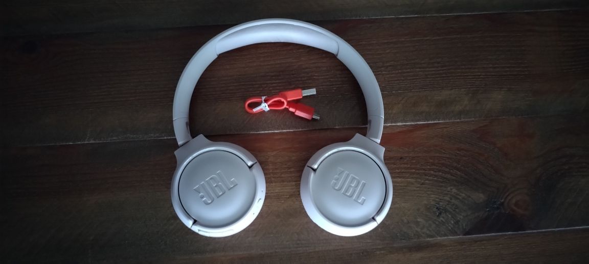Auscultadores sem fios JBL (rosa)