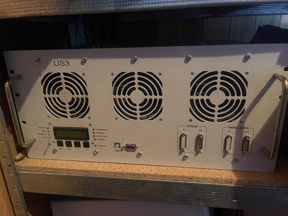 Інвертор US3-48в 3000 ВА автономний з вводом від генератора