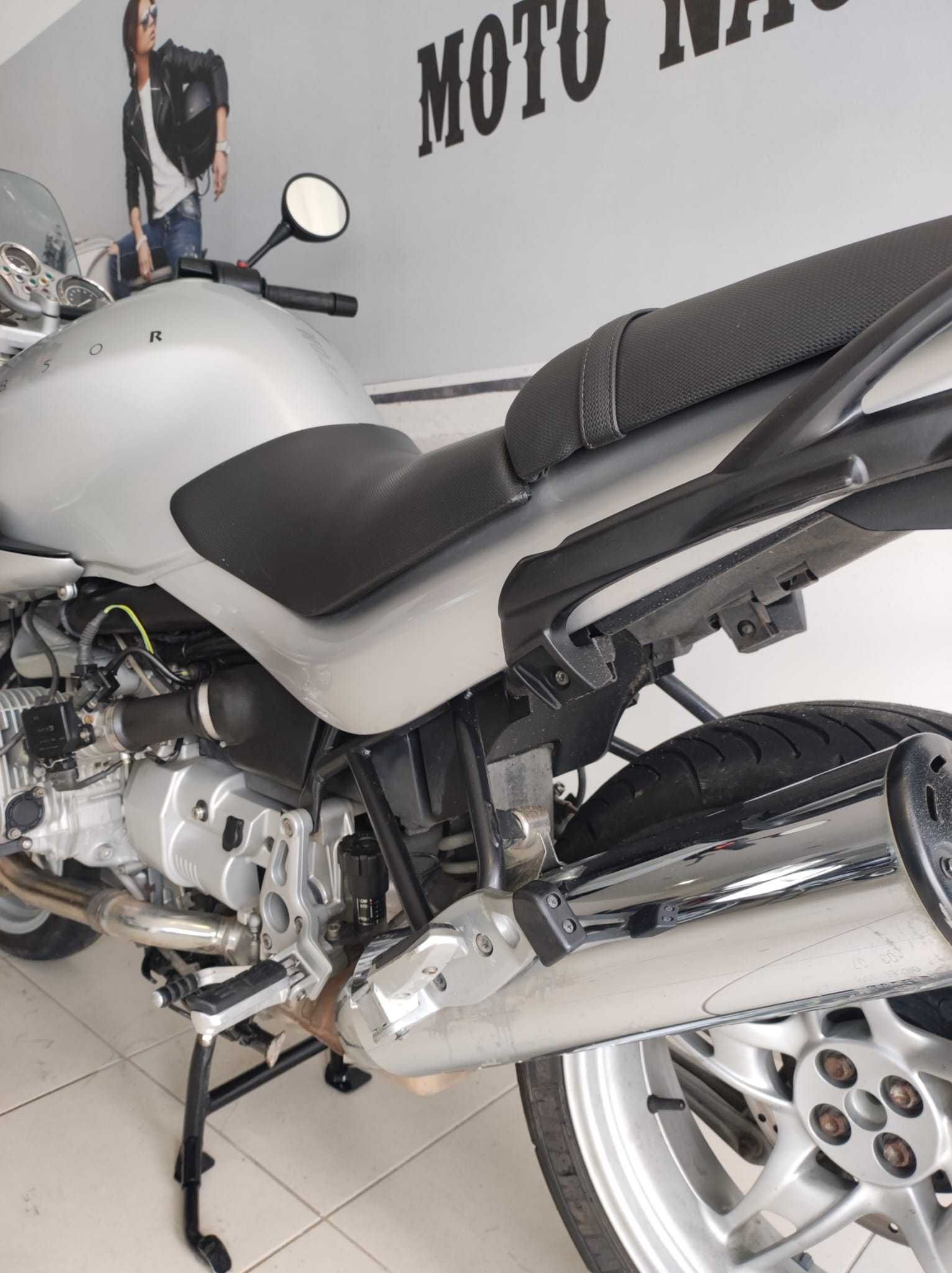 Magnifiaca Moto BMW  R 850 R