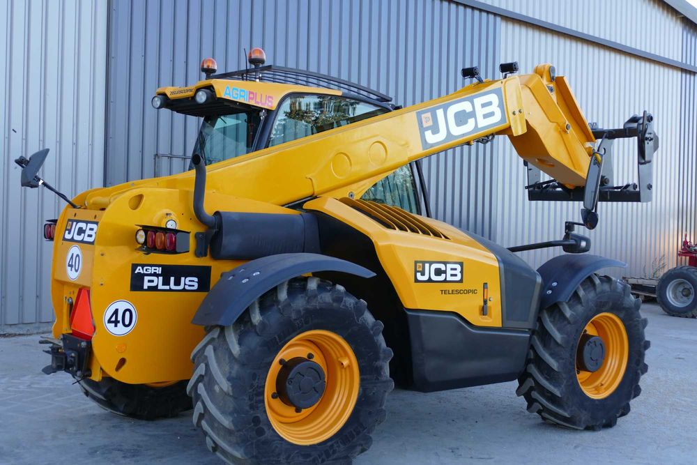 ładowarka teleskopowa jcb 531 70 agri plus