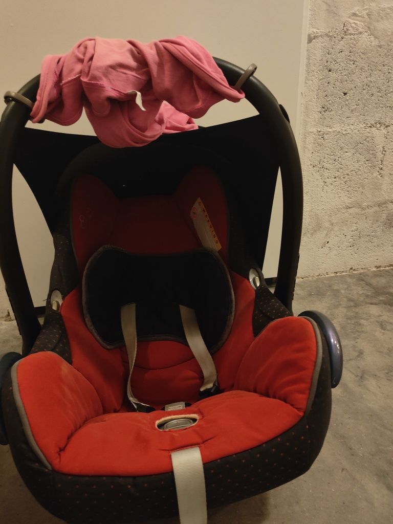 Carrinho bebe Quinny+ovo MaxiCosi