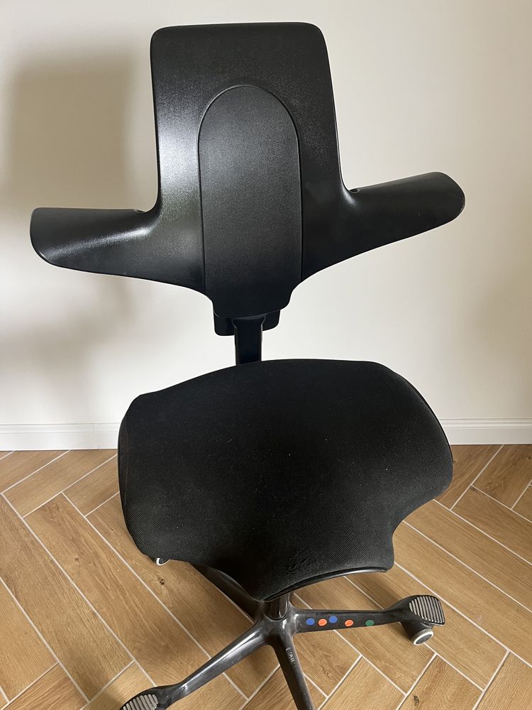 Krzesło ergonomiczne HAG Capisco