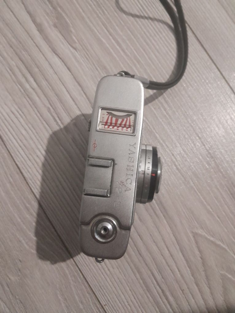 Aparat yashica 72-e