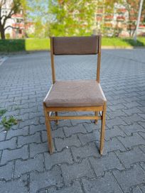 Krzesło tapicerowane prl