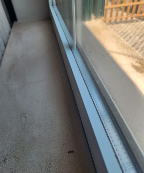 Janelas e sacadas vidro duplo em alumínio