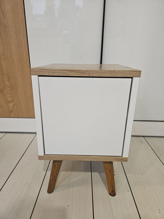 Szuka nocna na nóżkach