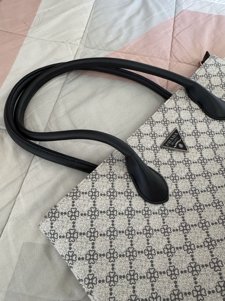 Mala Prada Begee