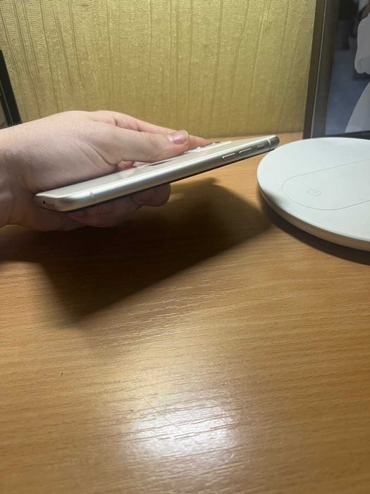 iPhone 11 256 ГБ в комплеткі