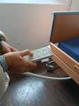 Cama articulada com comando