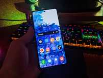 Samsung Galaxy S20 FE 5G 128 GB.

Телефон в хорош