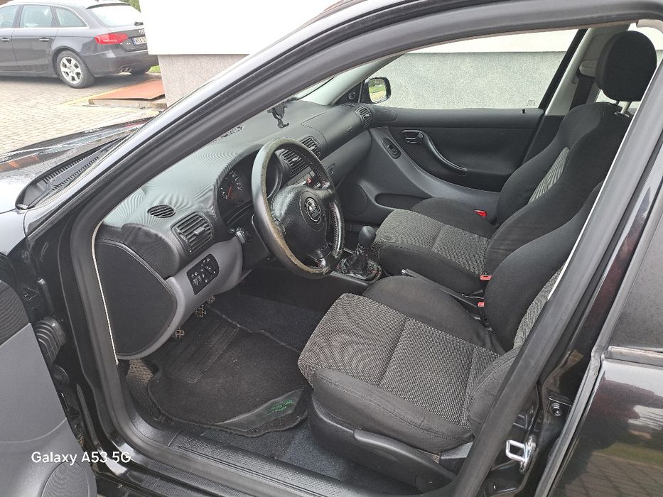 Seat Leon 1.6 klima 2002 r sprawny bez korozji