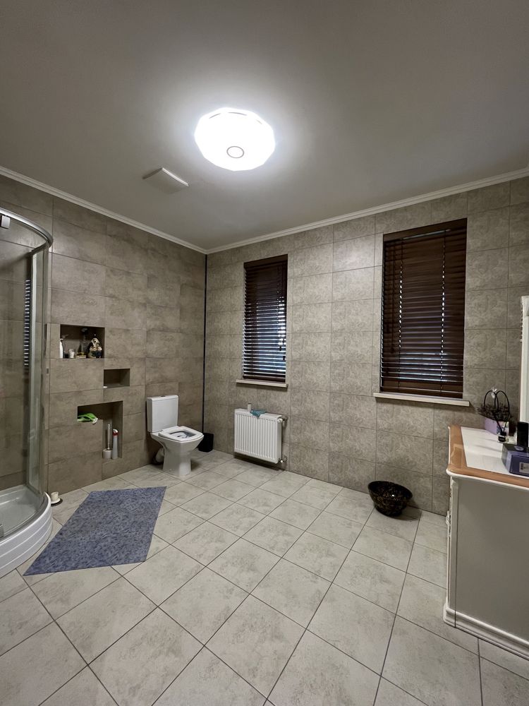 ТЕРМІНОВО VIP будинок 300 м² в с. Путрівка ЦІНУ ЗНИЖЕНО