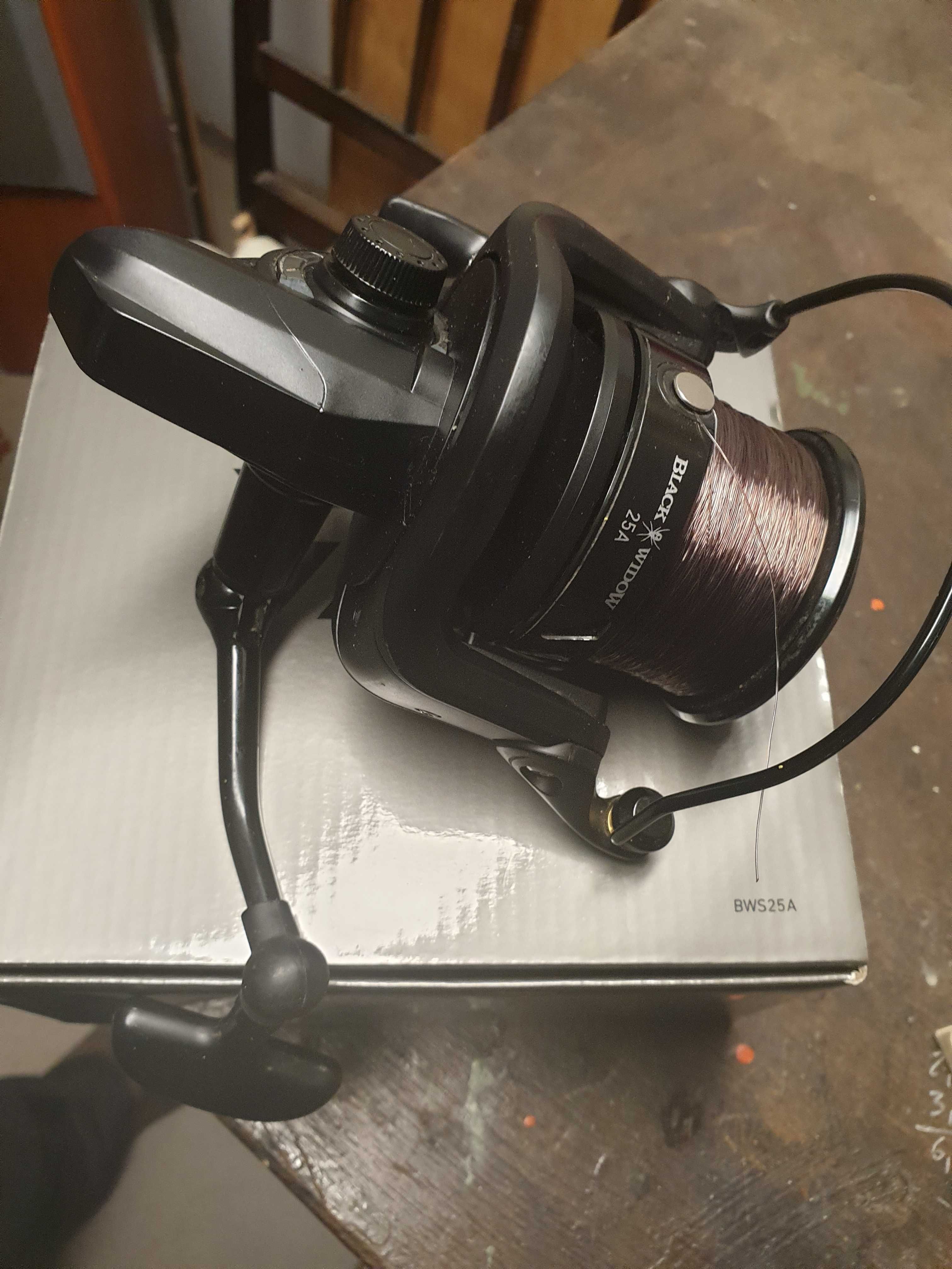 Kołowrotek Daiwa Black Widow 25 A