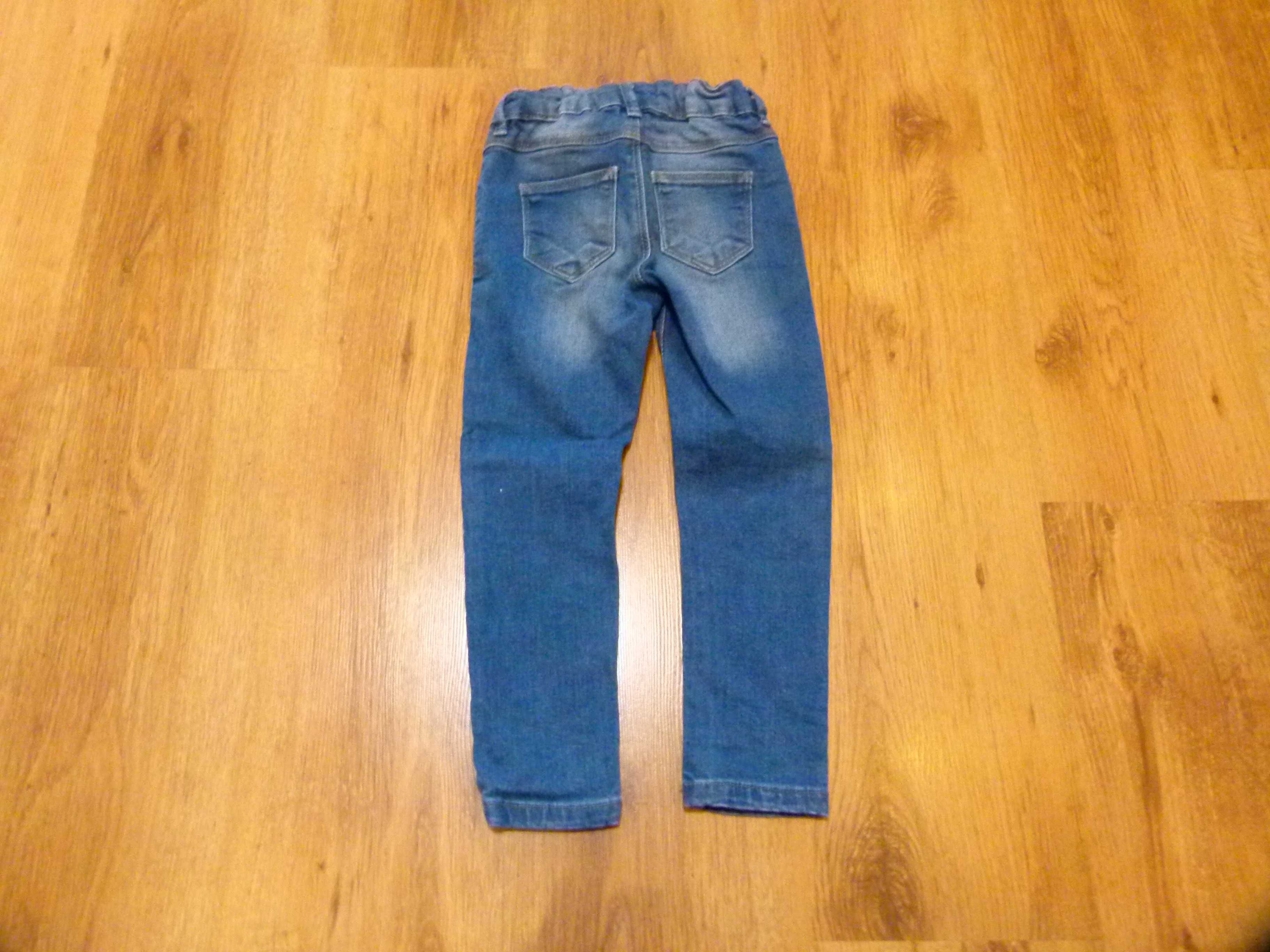 rozm 104 Reserved spodnie jeans