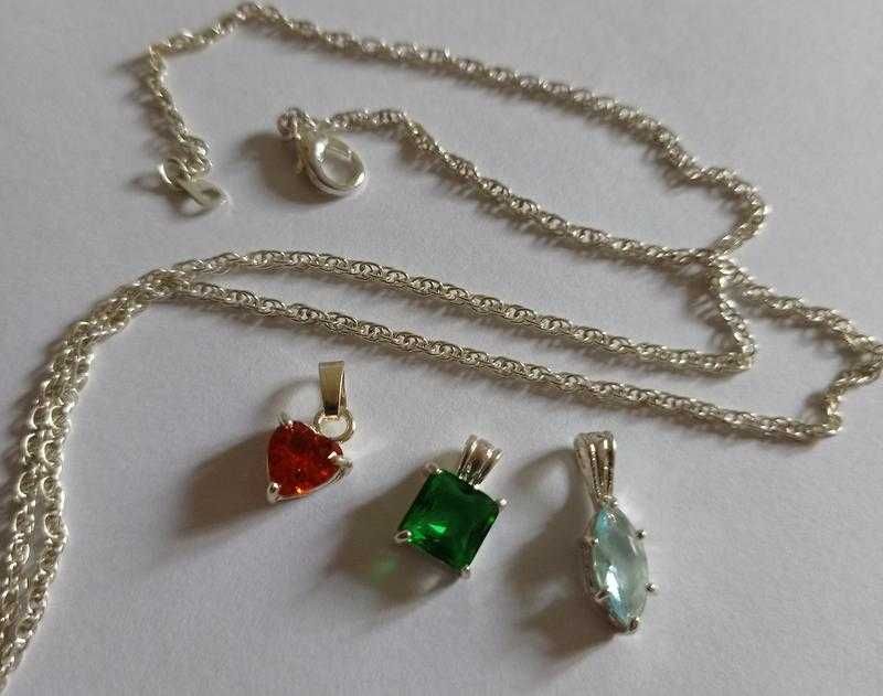 Ланцюжок під срібло з набором кулончиків