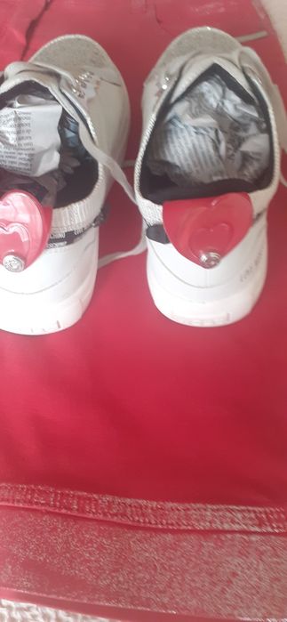 Ténis Moschino original/Saia