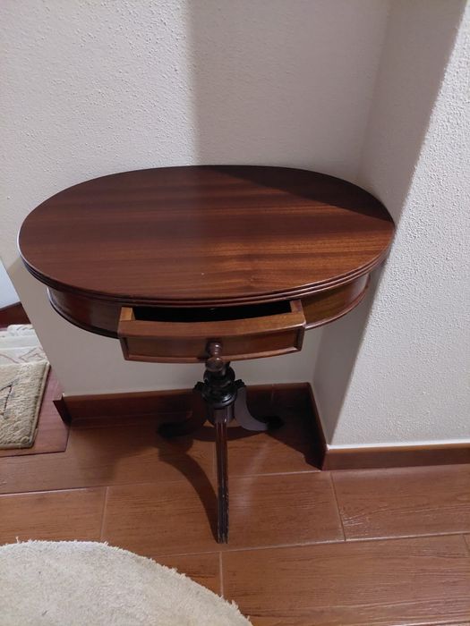 Moveis antigos bom estado