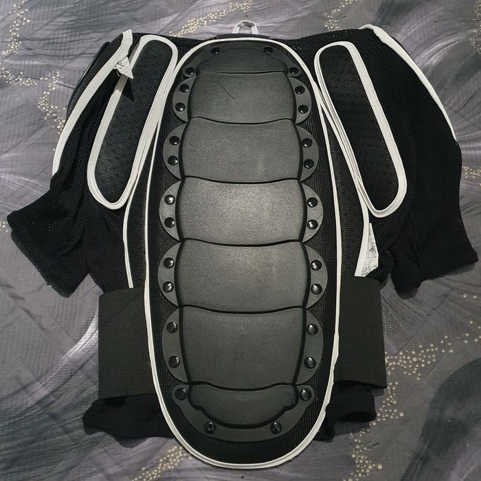 SIXSIXONE Assault Pressure Suite Colete Cervical