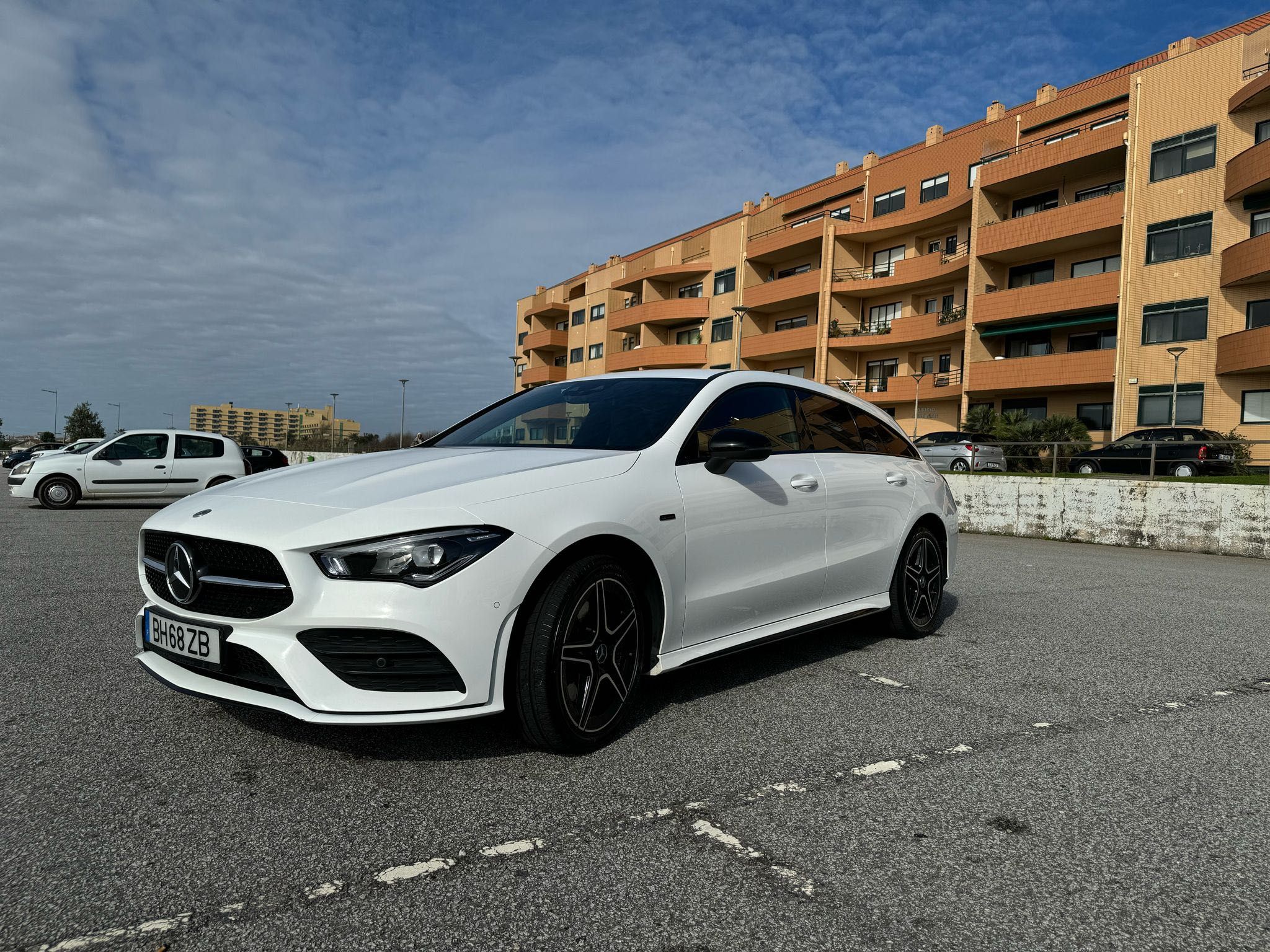 Mercedes CLA 250e AMG IVA Dedutível + Garantia Fábrica