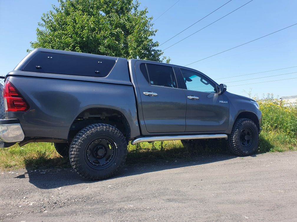 Toyota hilux 2016