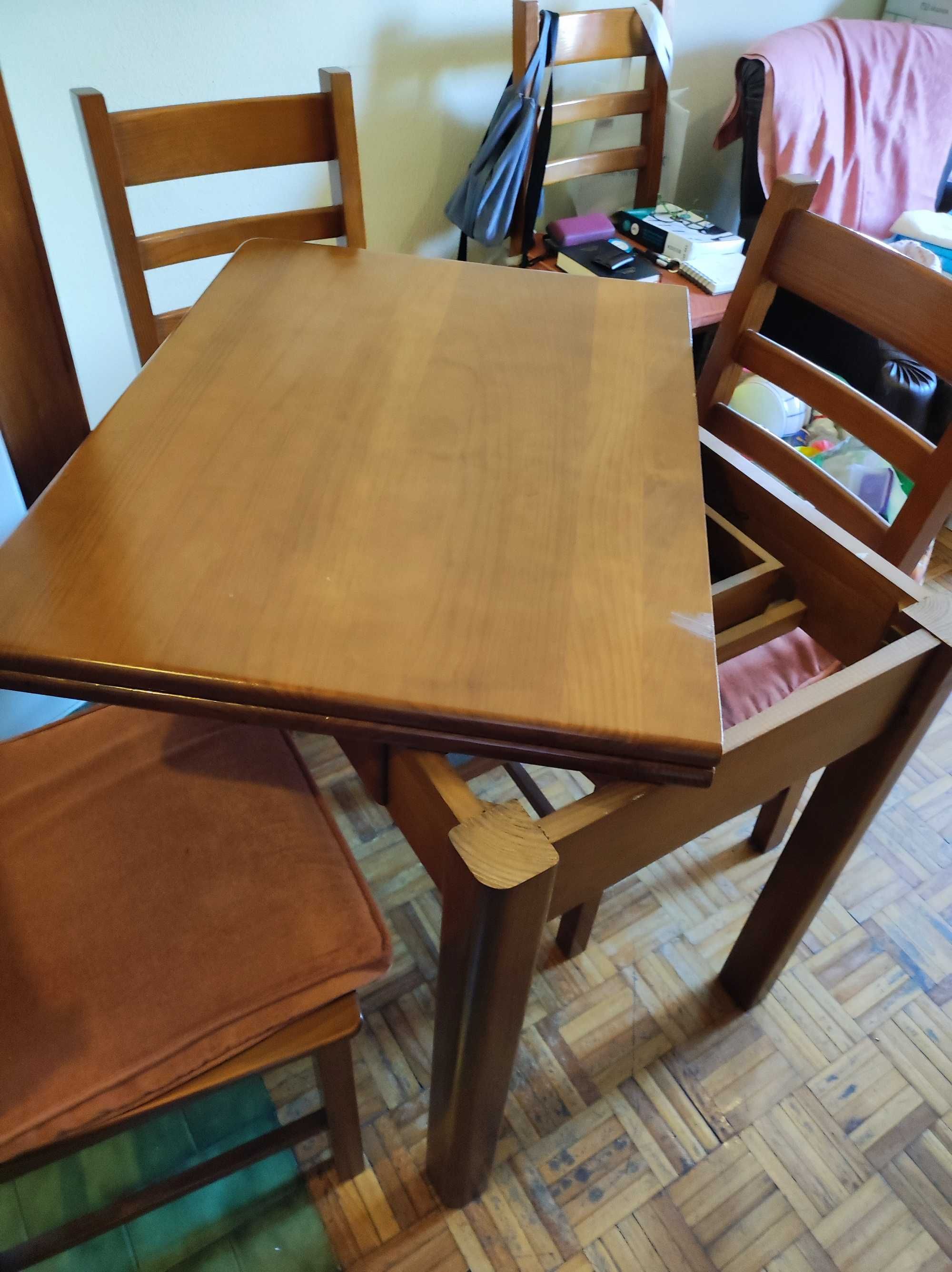 Mesa cozinha ou sala