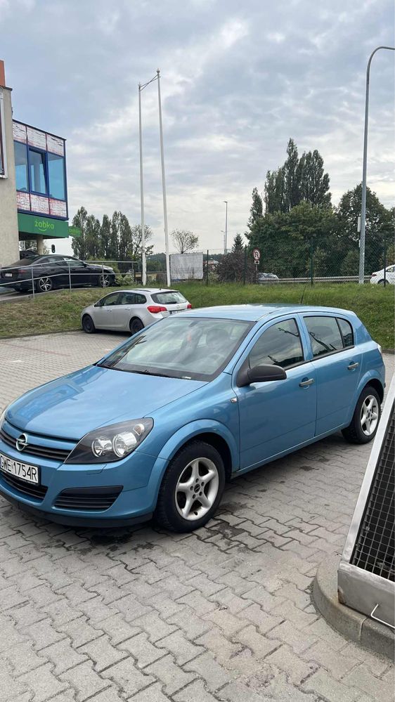 Samochód Opel Astra 1.7