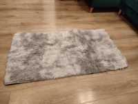 Nowy szaro-biały dywan puszysty 60x120 cm