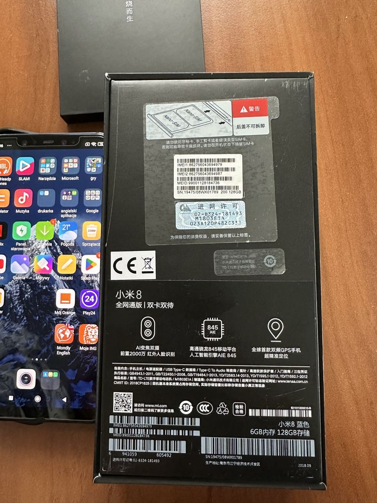 Telefon Xiaomi Mi 8 – 6/64 GB