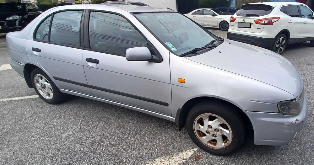 Nissan Almera 1999