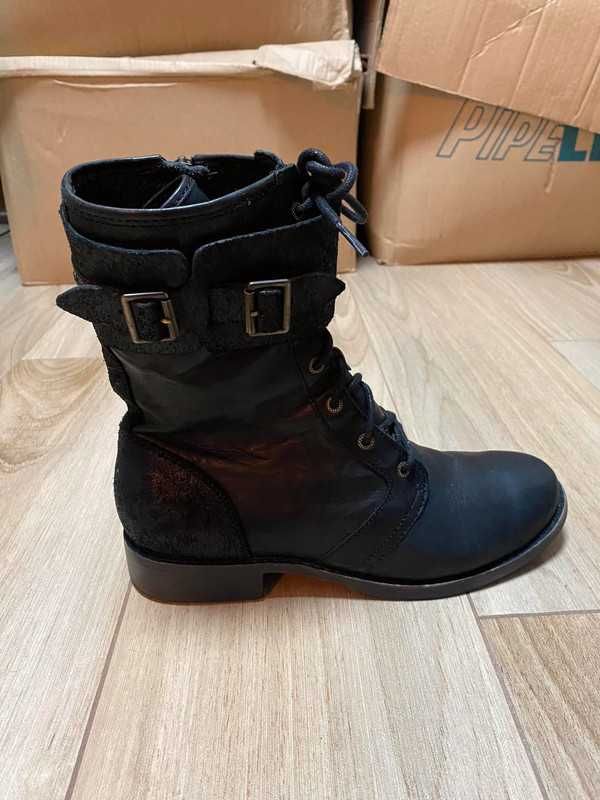Damskie czarne skórzane buty UGG