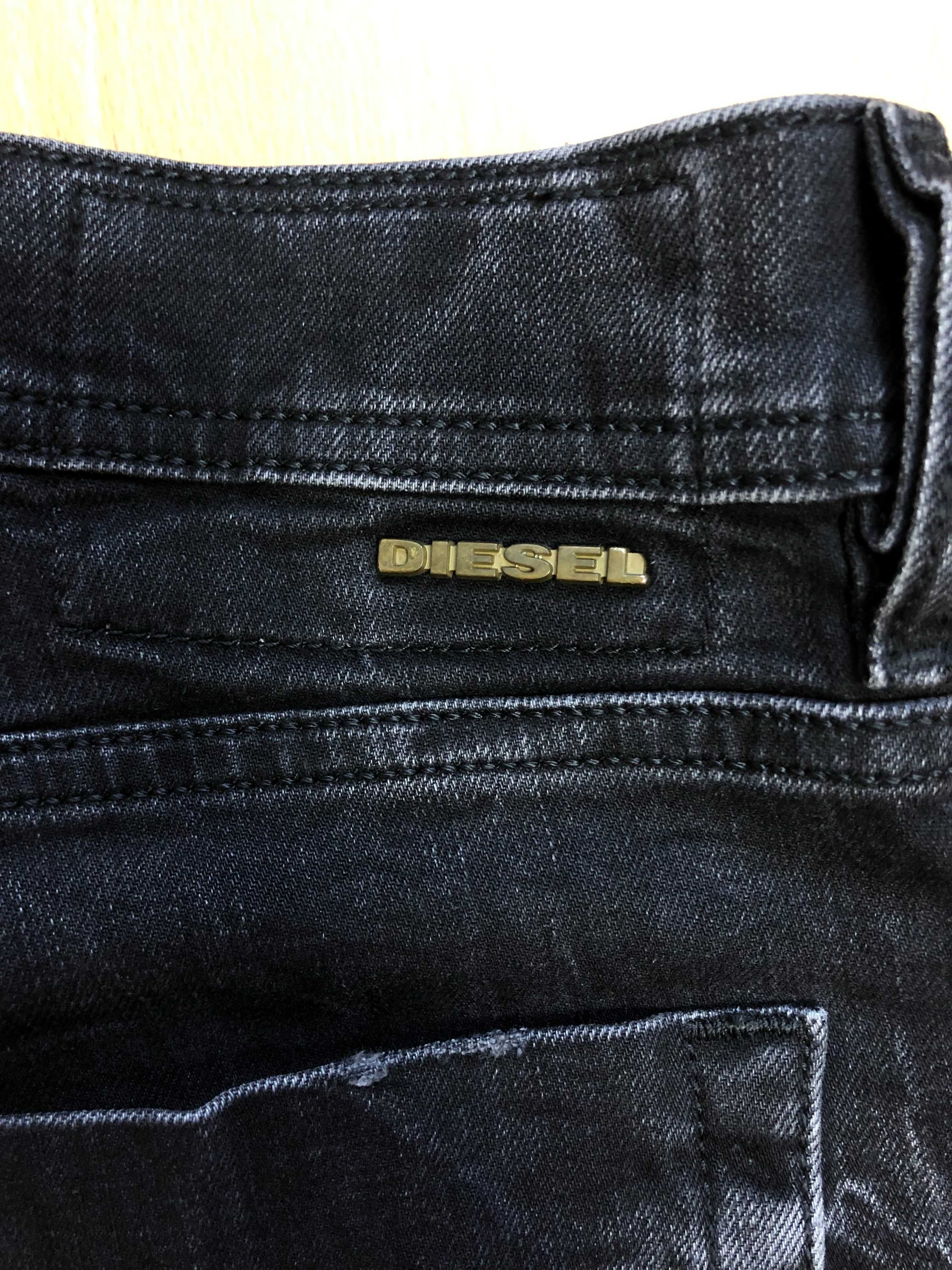 Чорні чоловічі джинси DIESEL | 31/M/44