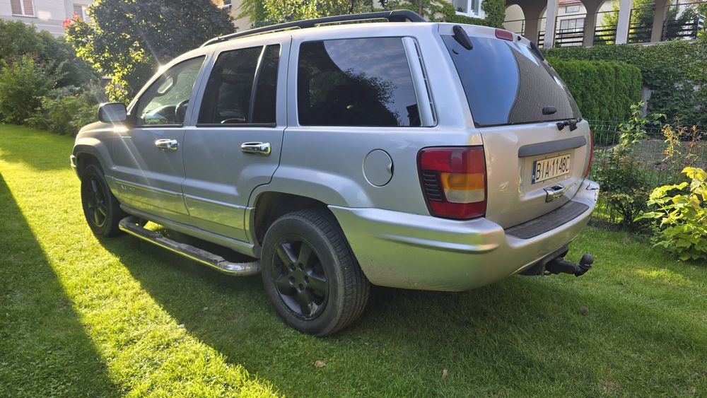 Jeep Grand Cherokee Laredo