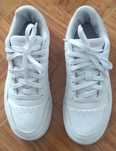 Ténis Adidas brancos