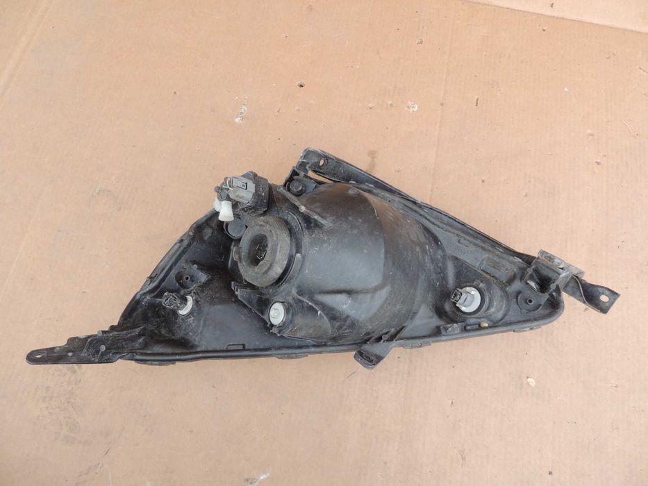 Lampa przednia prawa europejska Honda Jazz II 2 02,03,04,05,06,07,08