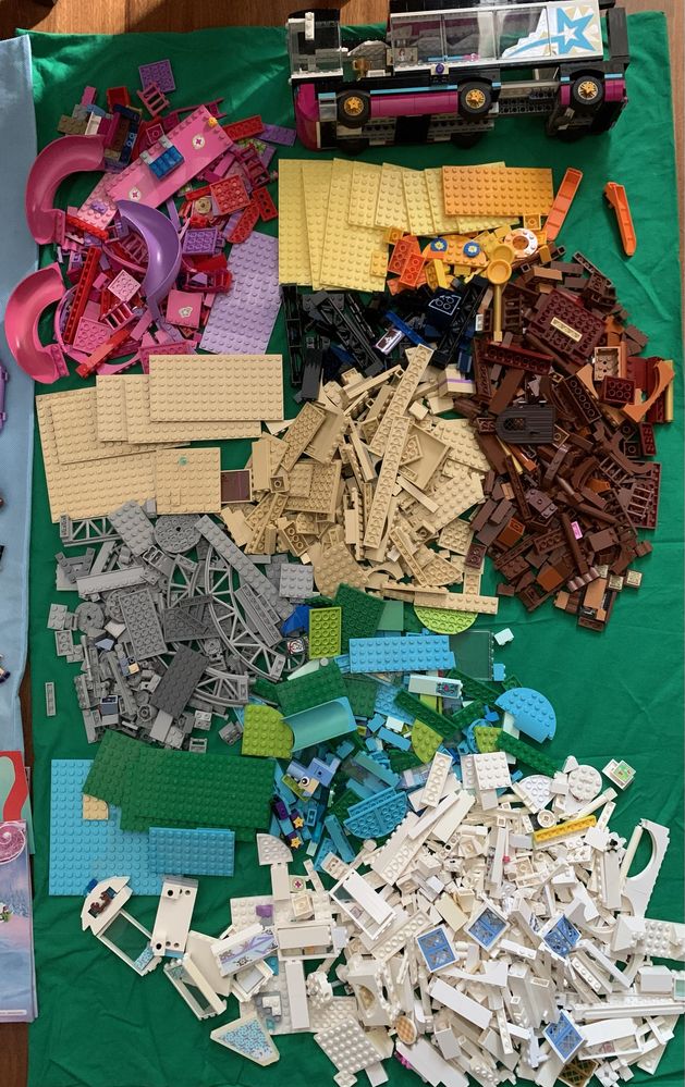 Mix oryginalnych klocków Lego Friends