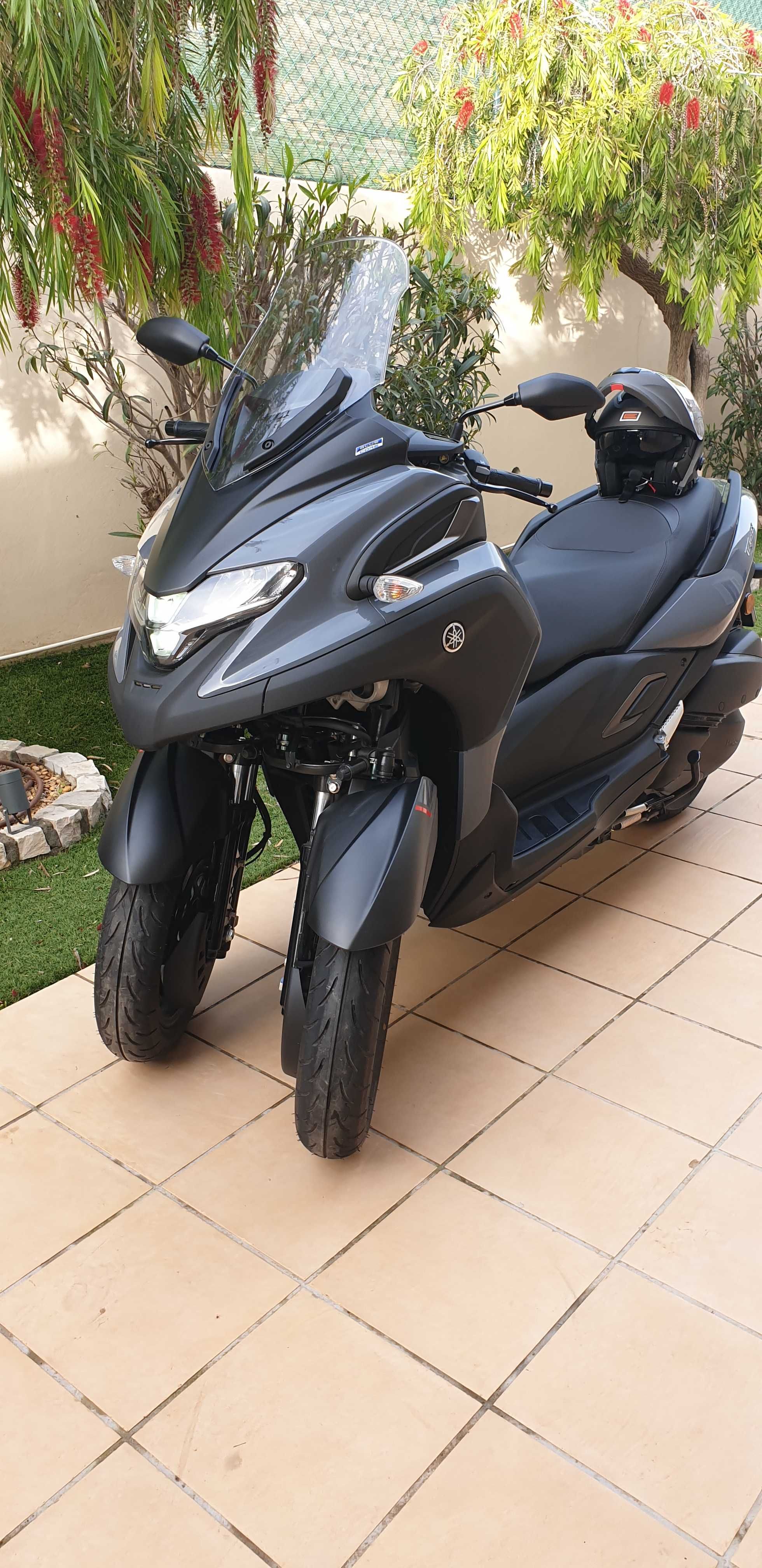 Yamaha Tricity 300   como novo  Fevereiro 2024